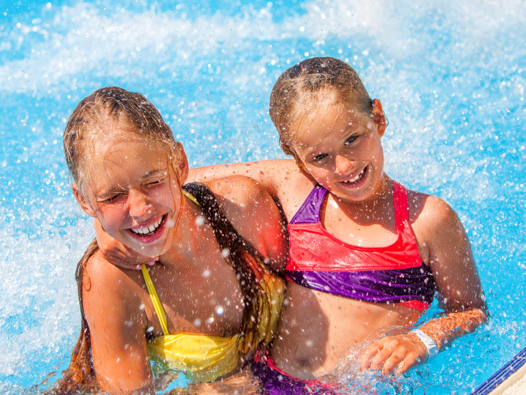 media.Gallery_Piscina_4Acquamarina_IgeaMarina