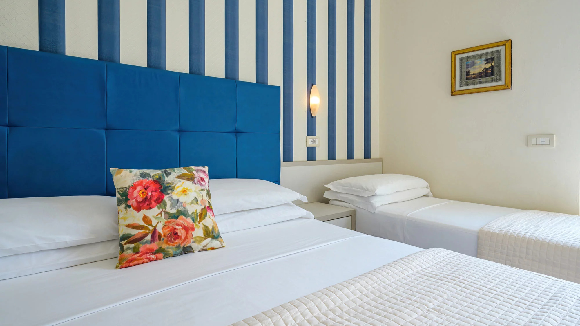 media.Classic-Family-slide_03-Acquamarina_formato-web-(25)