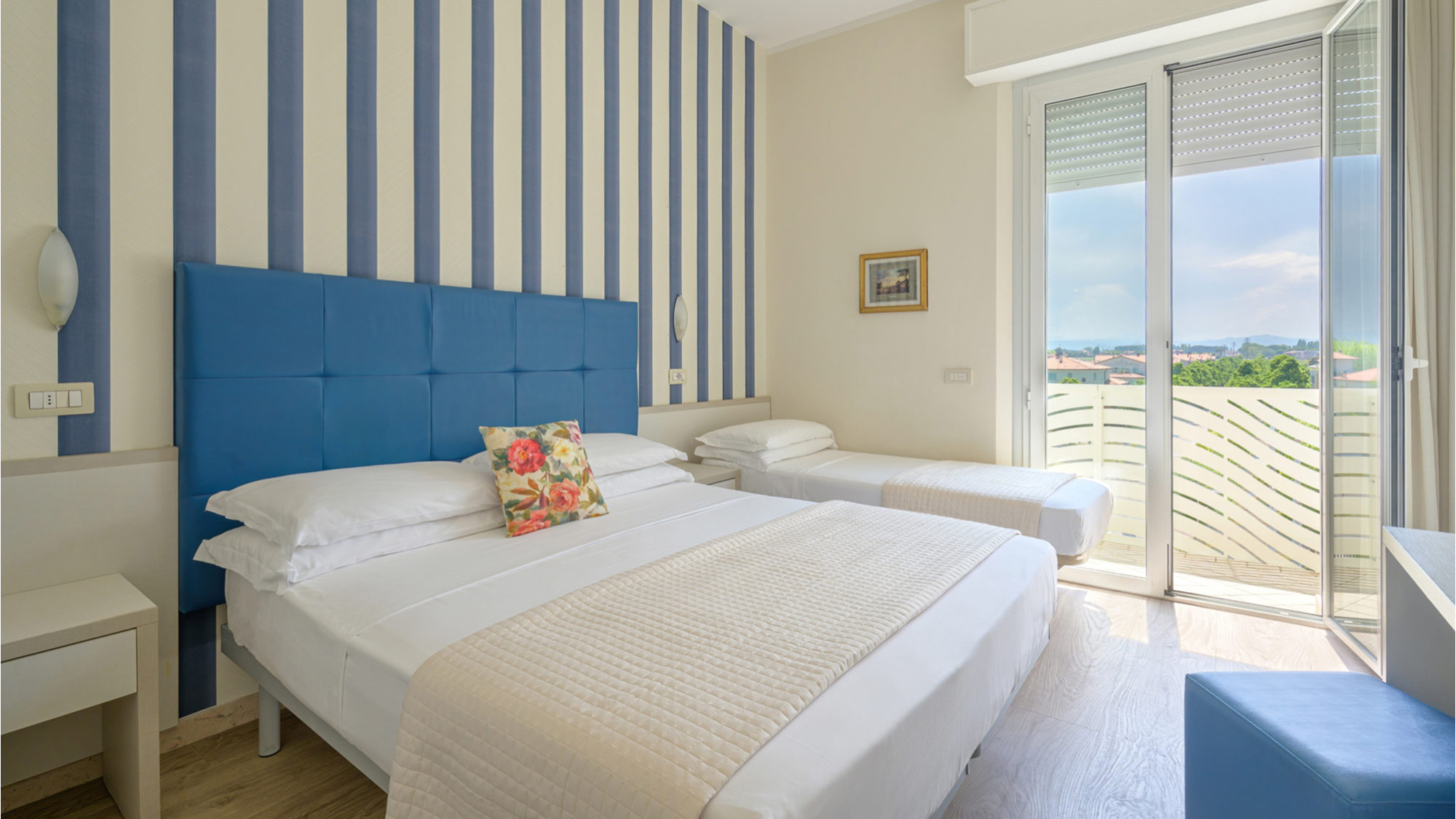 media.Classic-Family-slide_01-Acquamarina_formato-web-(23)