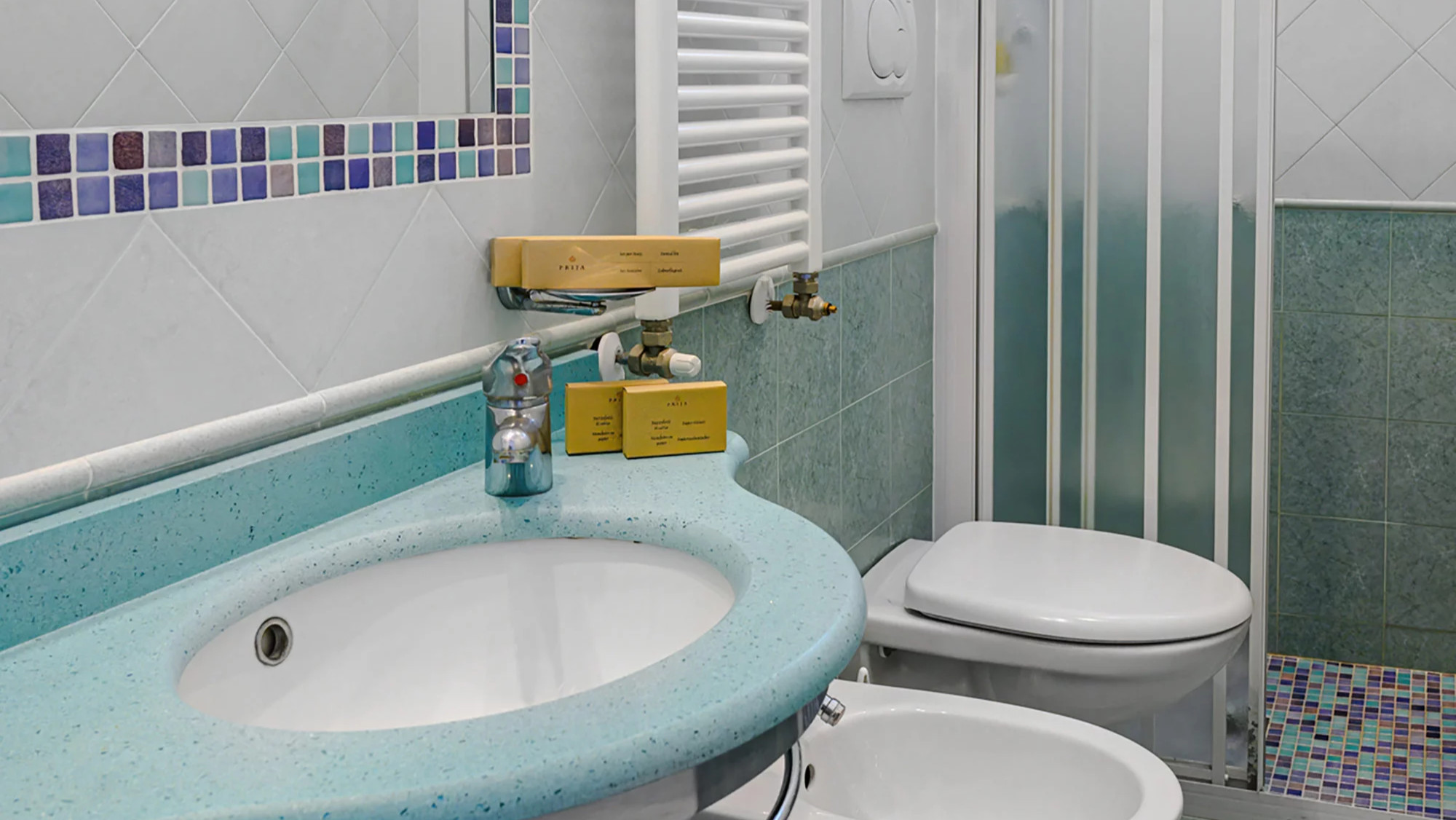 media.Family-superior-slide_08-Acquamarina_formato-web-(16)