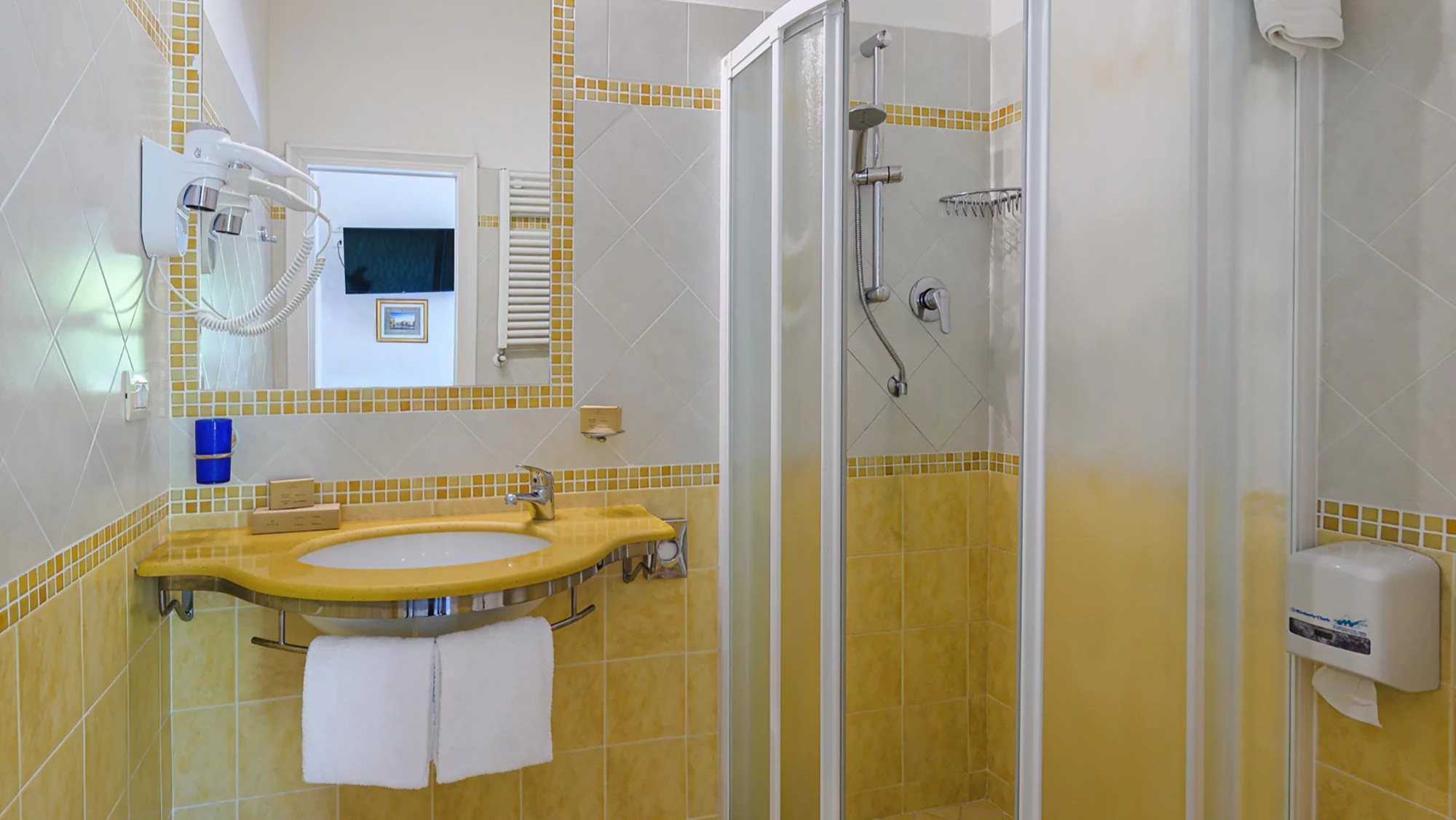 media.Family-suite-slide_09-Acquamarina_formato-web-(5)